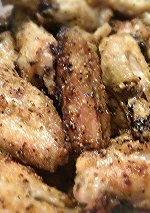 A picture of Lemon Pepper Chicken Wings.