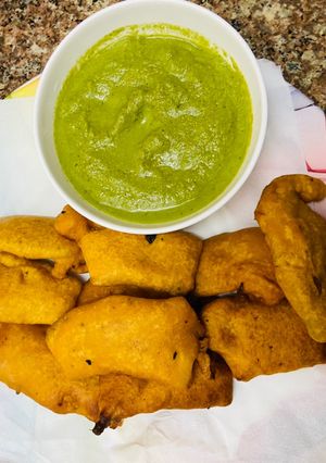 A picture of Banana bajji/valakai bajji.