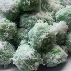 A picture of Klepon.