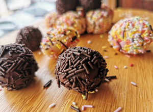Foto de Brigadeiro Gourmet e Beijinho de Coco
