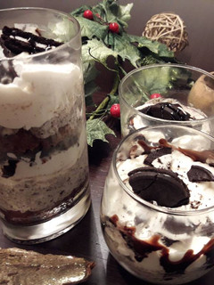 Una foto de Trifle de brownie y oreo Cheesecake