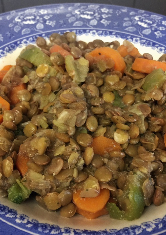 Una foto de Lentejas "de bote" sanas con verduras