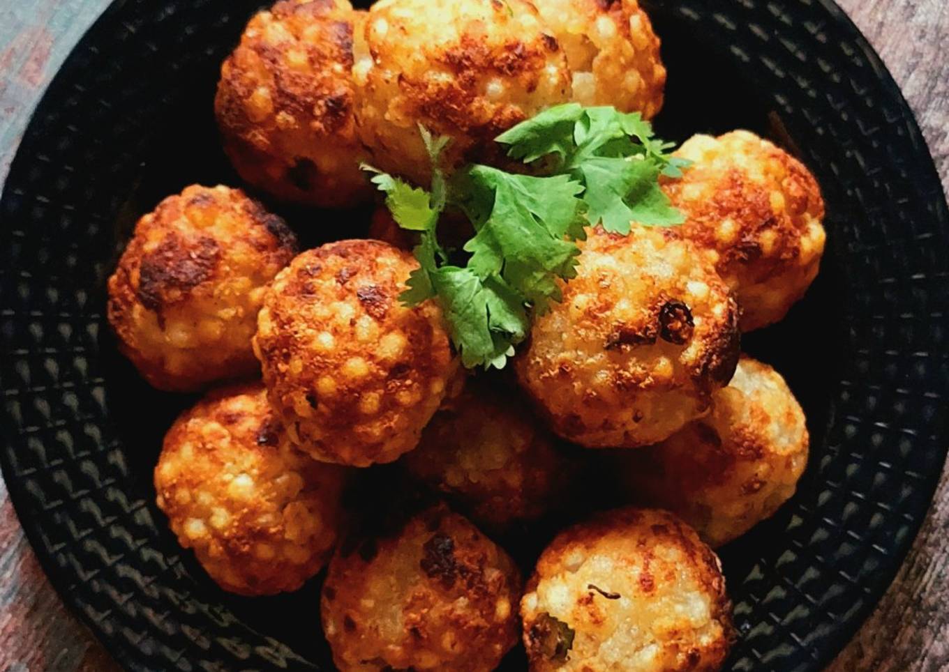Sabudana Vada Pops