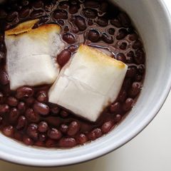 Zenzai (Sweet Azuki Soup) A picture of Zenzai (Sweet Azuki Soup).