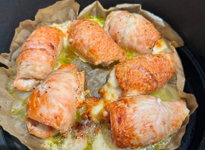 Foto de Bifes de frango com queijo e fiambre na air fryer