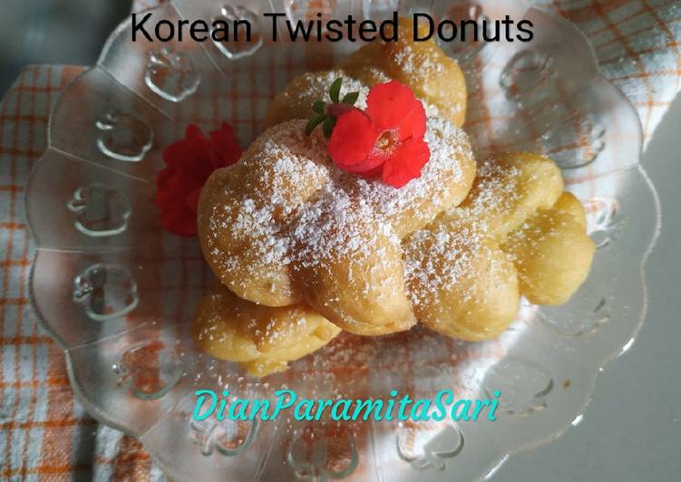 Resep &#34;Korean Twisted Donuts&#34; Donat Kepang yang Enak Banget