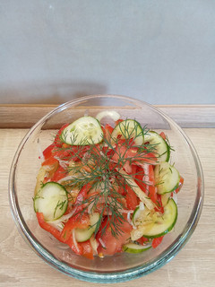 Kapros vegyes saláta 🥗 🍅🧅🥒🫑🥗 recept fotója