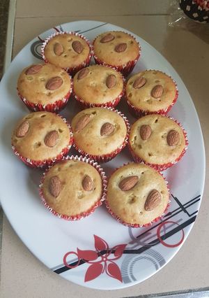 Una foto de Muffin de naranja con almendra