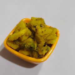 A picture of Papaya sambhara.