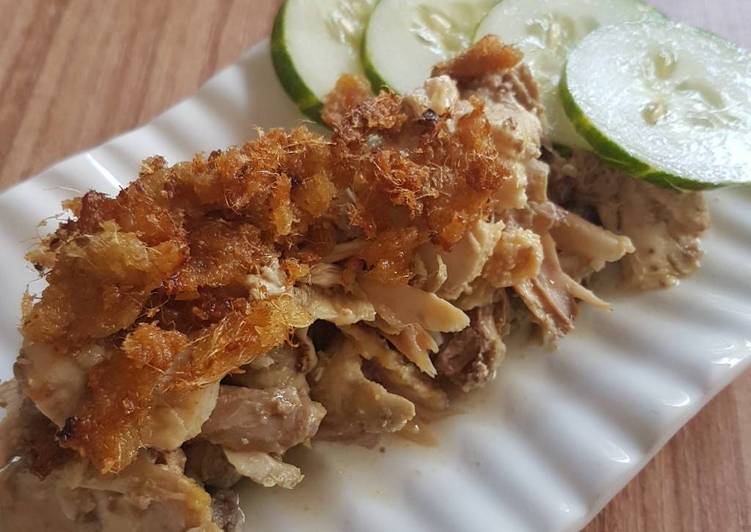 Steamed Garlic Chicken With Fried Ginger Sprinkle Steamed Garlic Chicken With Fried Ginger Sprinkle