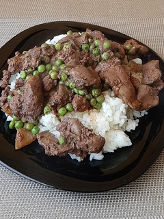 Csirkemáj pörkölt recept fotója