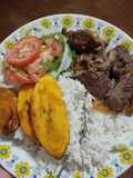 Bistec encebollado