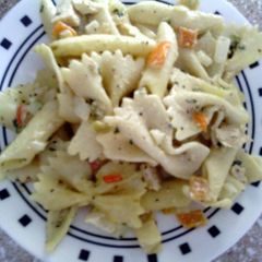 A picture of Benzz's Fantastic Chicken Pasta Salad.