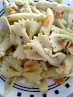 A picture of Benzz's Fantastic Chicken Pasta Salad.