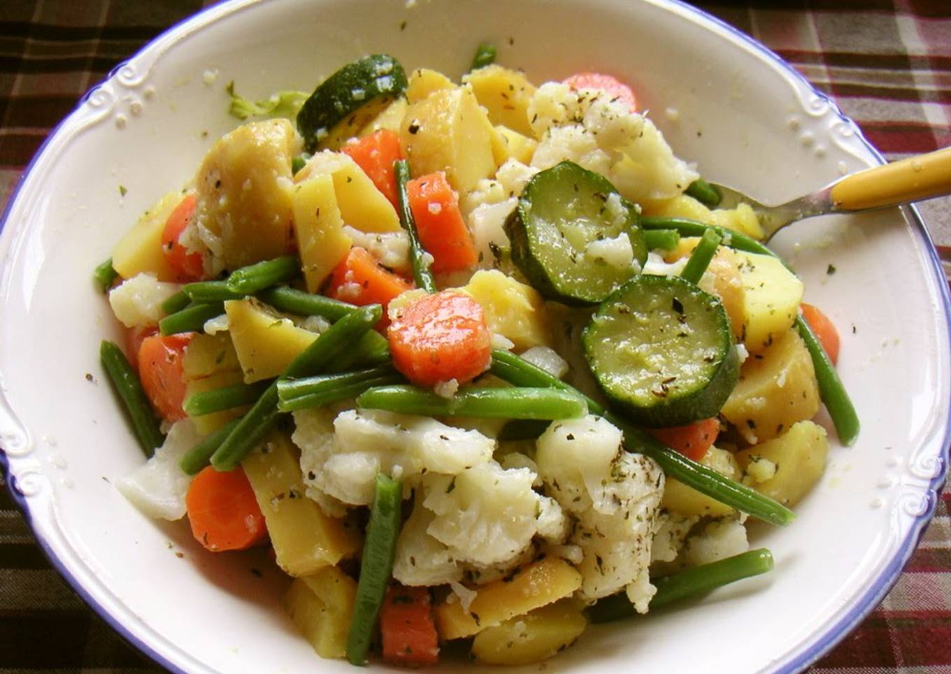 Hearty Vegetable Italian Salad