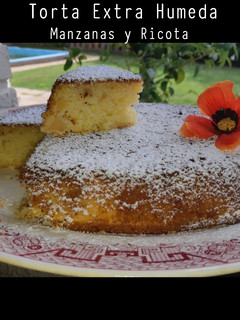 Una foto de Torta Extra Húmeda de Manzanas y Ricota🍎