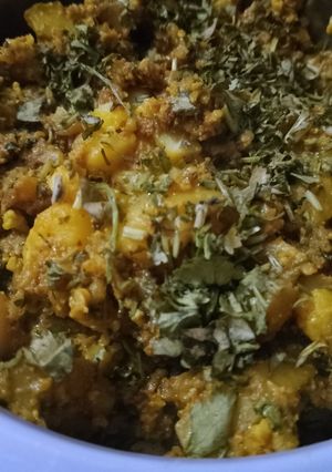 गोभी आलू की सब्जी (gobhi aloo ki sabzi recipe in Hindi) रेसिपी मुख्य फोटो
