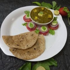 A picture of Dhaba Style Palak Paneer.