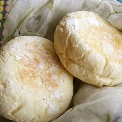 A picture of Scone-Style Biscuits in a Microwave and a Frying Pan.