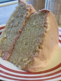 A picture of Simply Vanilla Cake.