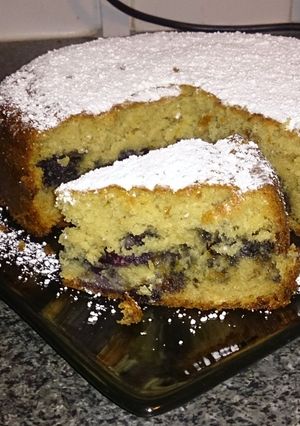 A picture of blueberry and chocolate cake.