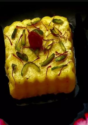 A picture of Kesariya Potato Halwa.