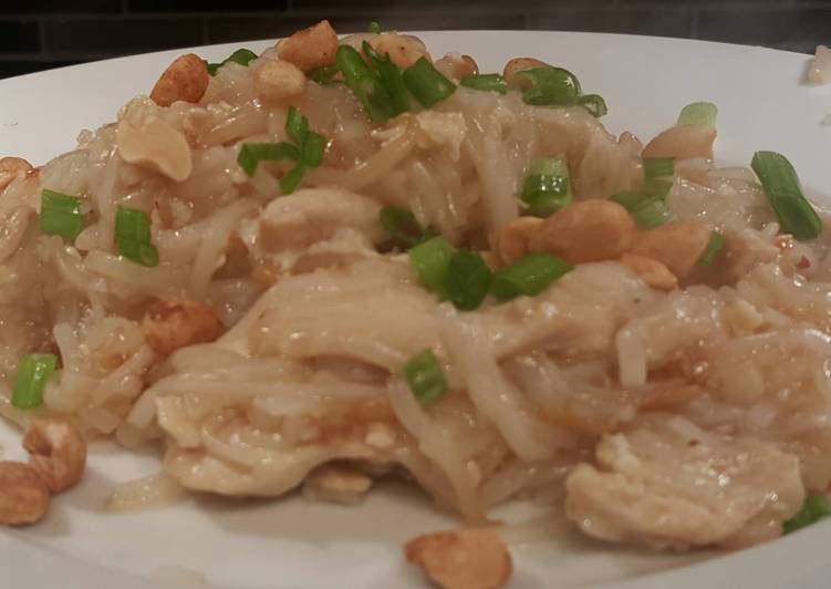 Simple Way to Make Ultimate Skinny Chicken Pad Thai