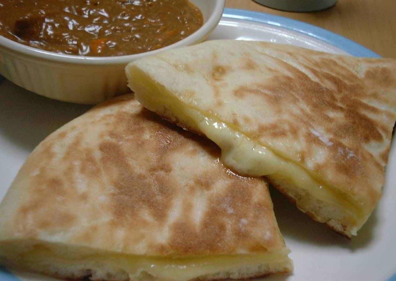 Cheese Naan - Without Kneading the Dough