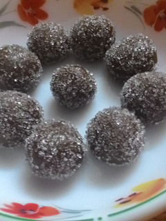 A picture of Caramel chooo ( chewy caramel fudge balls).