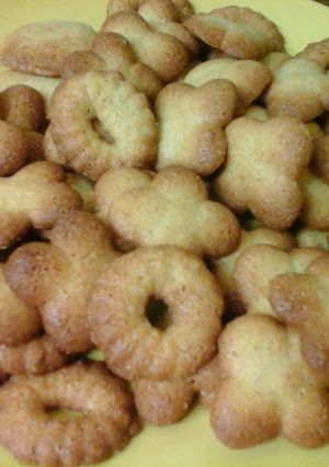 A picture of Shrewsbury biscuits.