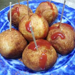 Potato cheese balls #fastfood A picture of Potato cheese balls #fastfood.