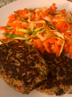 Una foto de Ensalada de zapallitos italianos y zanahoria