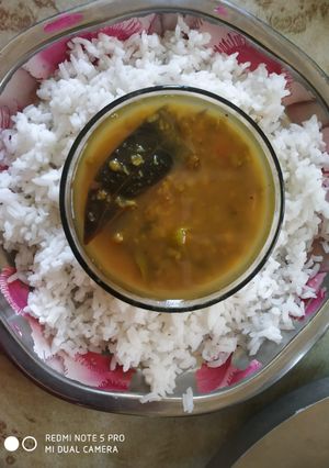 ખાટ્ટા મગ(khatta mag recipe in Gujarati) રેસીપી મુખ્ય ફોટો