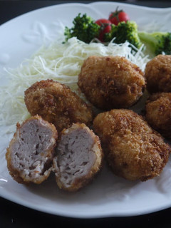 A picture of Quick Mille-Feuille Style Bite-Sized Pork Cutlets.