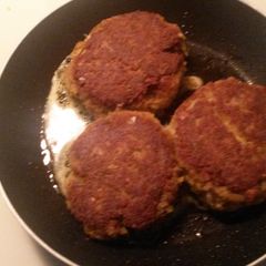 A picture of Crab cakes.