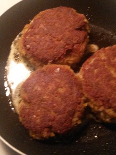 A picture of Crab cakes.