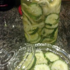A picture of Crisp Refrigerator Cucumber Slices.