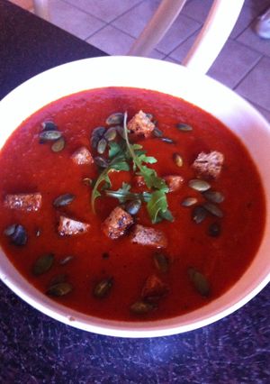 A picture of Hot & Healthy Red Pepper Soup.