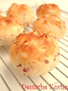 A picture of Bacon and Onion Rolls.