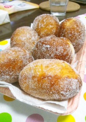 A picture of Hawaiian Malasada.