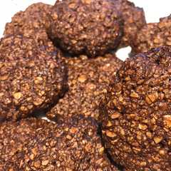 Una foto de Galletitas de avena y chocolate🍫