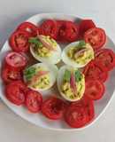 Huevos rellenos con palta