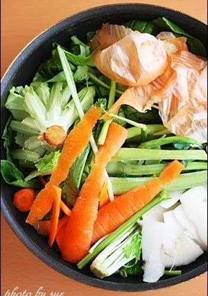 A picture of Ultimate Veggie Broth.