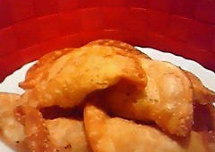 Recipe of Ultimate Easy Samosas with Gyoza Dumpling Skins!