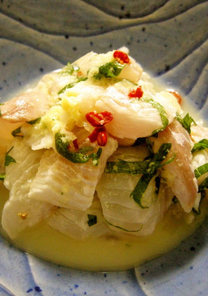 A picture of Flounder in Shisho and Lemon.
