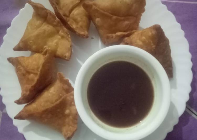 Recipe of Favorite Chatpate aloo paneer samosa
