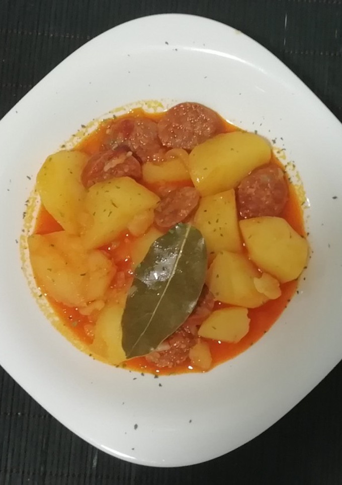 Una foto de Patatas a la riojana