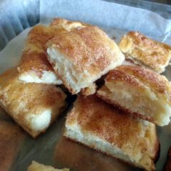 A picture of Cheesecake Squares.