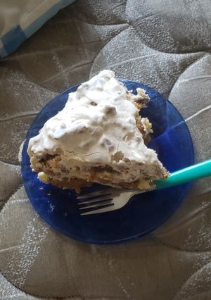 A picture of Carrot cake cheesecake cake.