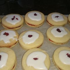 A picture of Belgian Cookies.